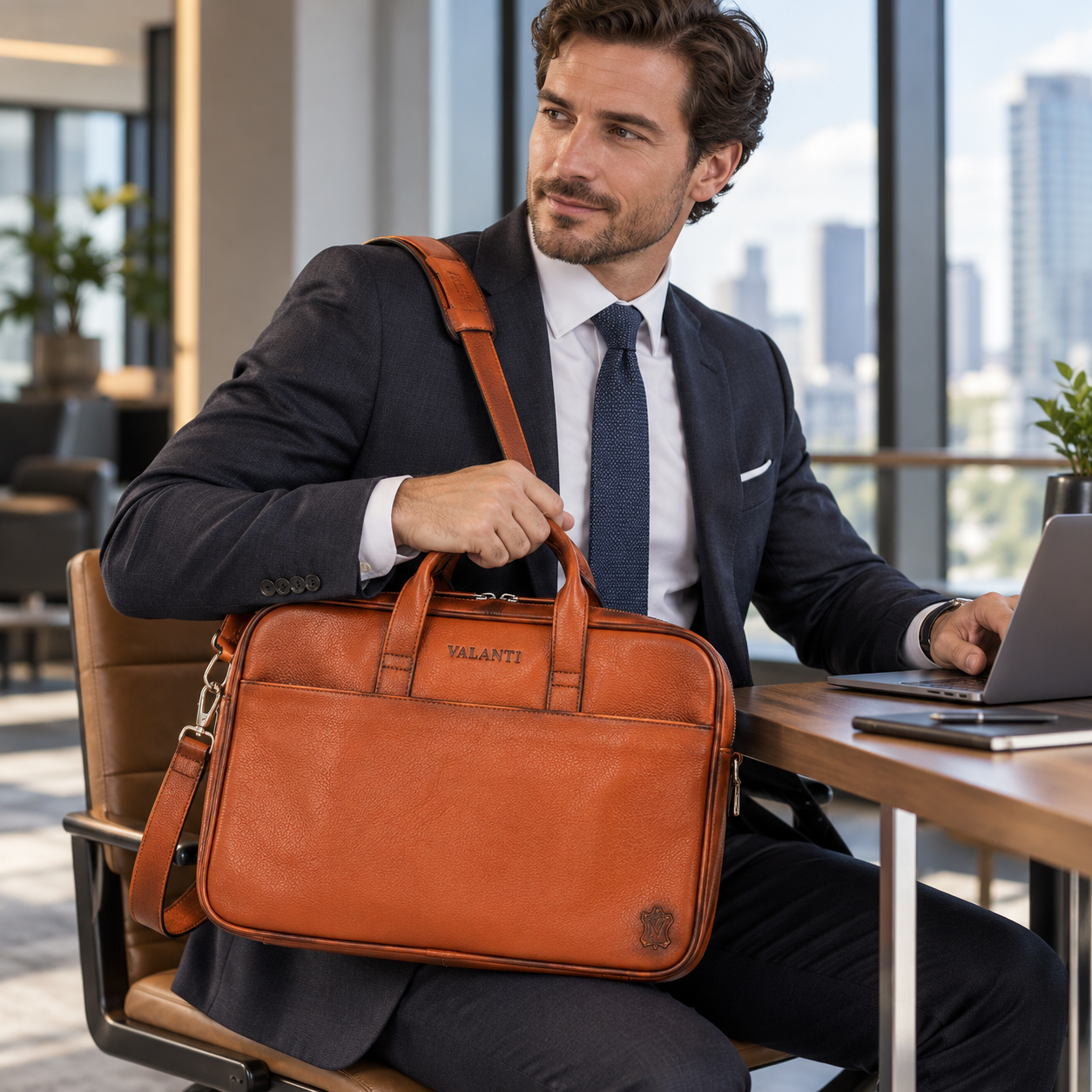 VALANTI Men's Tan Leather Laptop Briefcase Shoulder Work & Business Travel Bag UK 2 VALANTI Men's Tan Leather Laptop Briefcase Shoulder Work & Business Travel Bag UK - Image 2