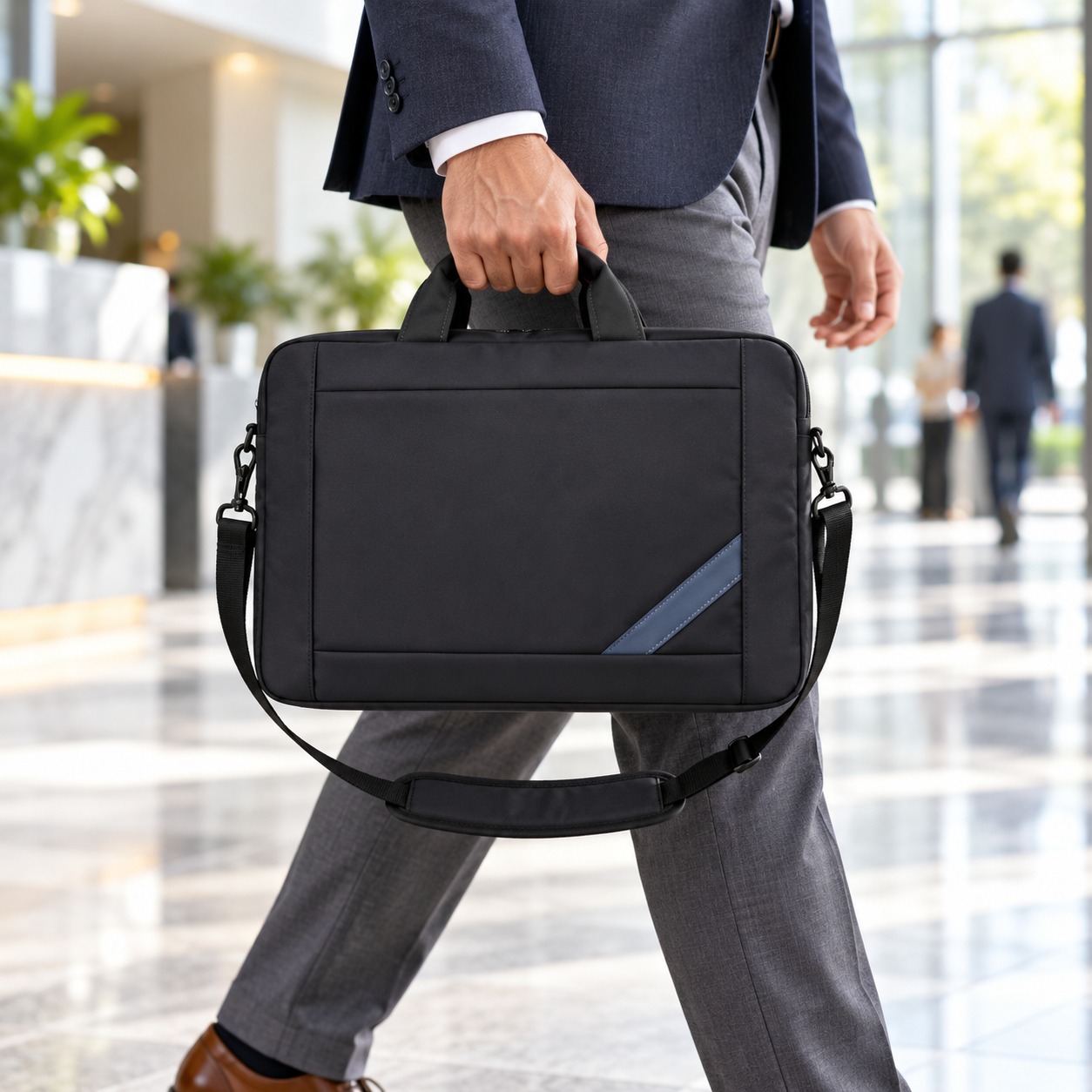 Panther Force 15.6in Laptop Bag Padded Carry Case Shoulder Strap Black Blue Work 3 Panther Force 15.6in Laptop Bag Padded Carry Case Shoulder Strap Black Blue Work - Image 3